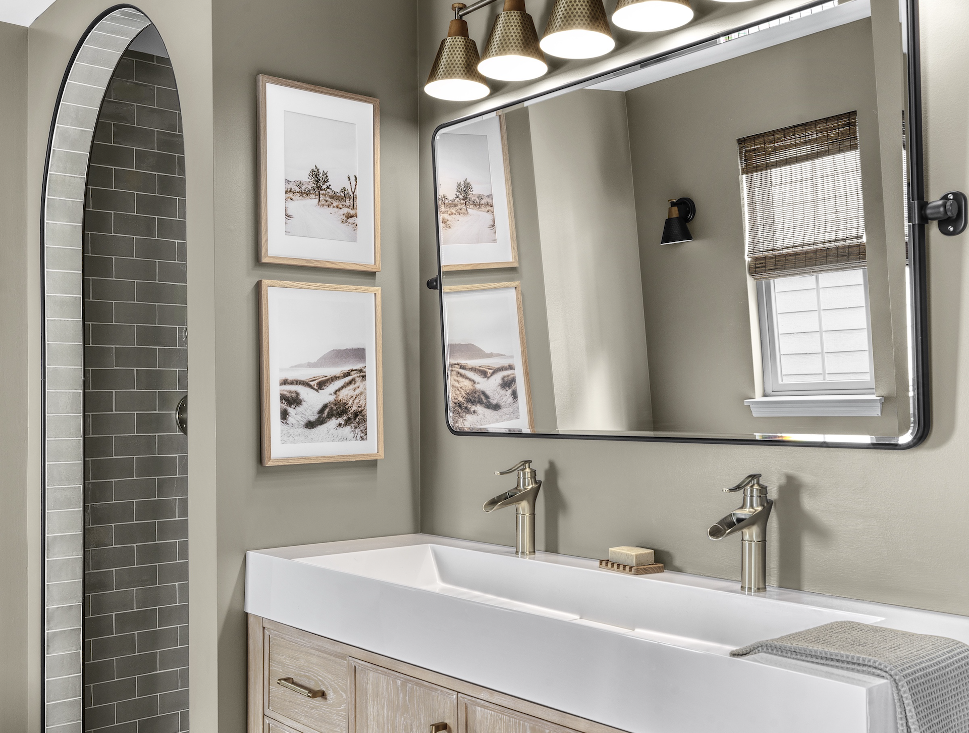 canal_street_bath_sink_fixtures-for-carousel